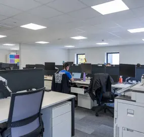 LEISURE EMPIRE FIGHTING CHANCE Bristol Sep25dsc05540