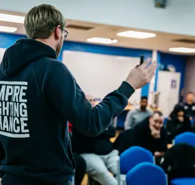 3V2a3717photoshop Reedit