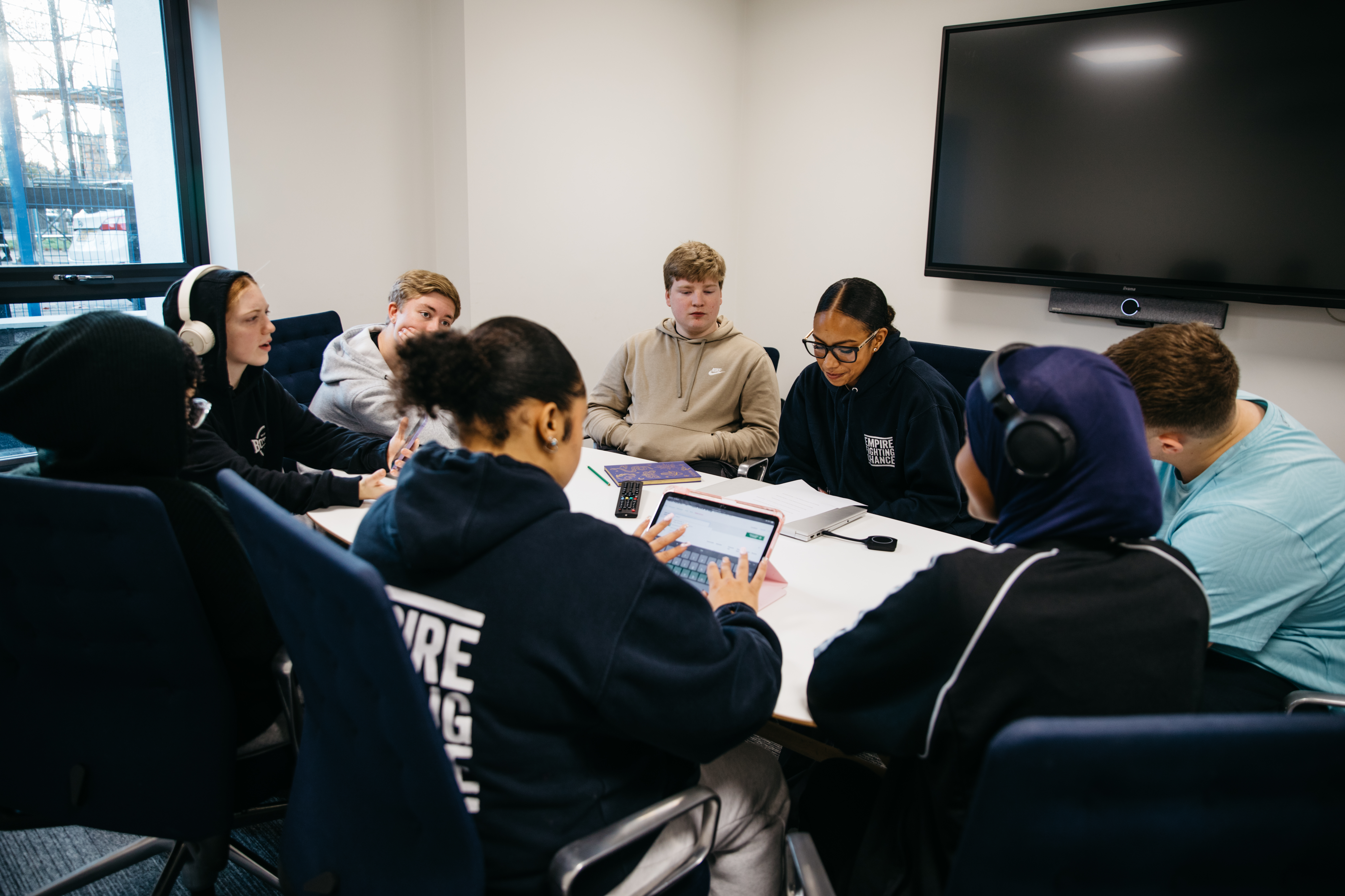 3V2a1093photoshop Reedit