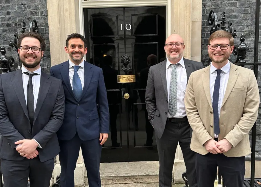 59A70e2e B3f5 4C0d Bc0e F01428d1ed23 Copy